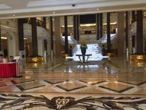 09-Nantong-Jinshi -International-Hotel | terao-f 5つ星ホテル 南通金石国際大酒店のロビーの様子